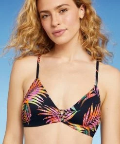 Budget 🎉 Women's Lightly Lined Strappy Front Detail Bikini Top - Shade & Shore™ Black Tropical Print 👏 -Swimsuits Official Site unnamed file 4576