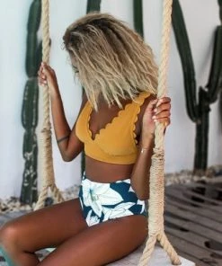 Flash Sale 😀 Women's Yellow and Floral V Neck Scalloped Bikini - Cupshe ⭐