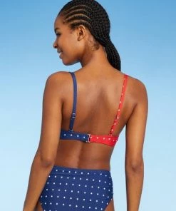 Best deal 🌟 Women's Twist-Front Bikini Top - Sea Angel Red 👏