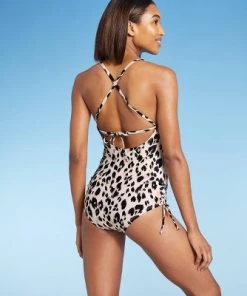 Outlet 🌟 Women's Modern Medium Coverage One Piece Swimsuit - Kona Sol™ Leopard Print 😍
